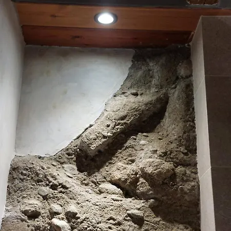 La Cueva - Meteora *