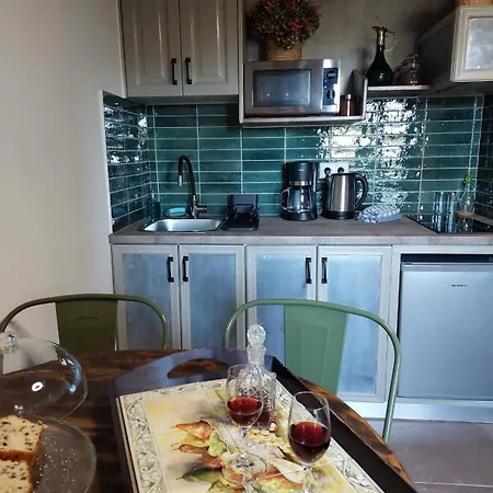 La Cueva - Meteora *