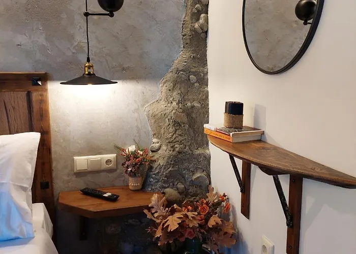 La Cueva - Meteora * Kastraki