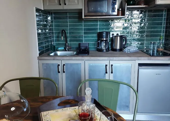 La Cueva - Meteora *